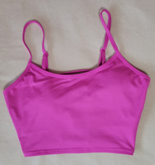 Strappy back cropped tank top