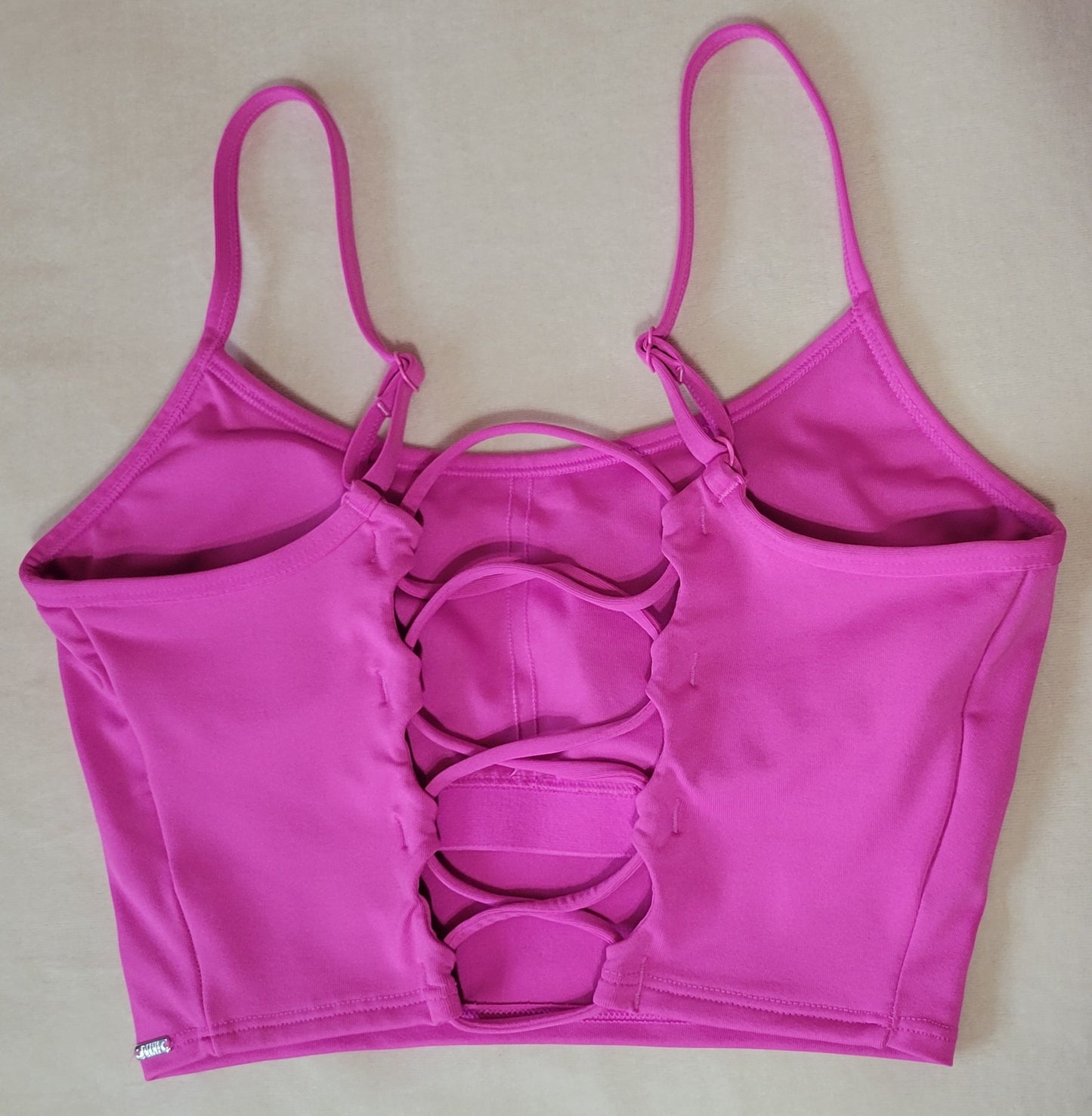 Strappy back cropped tank top