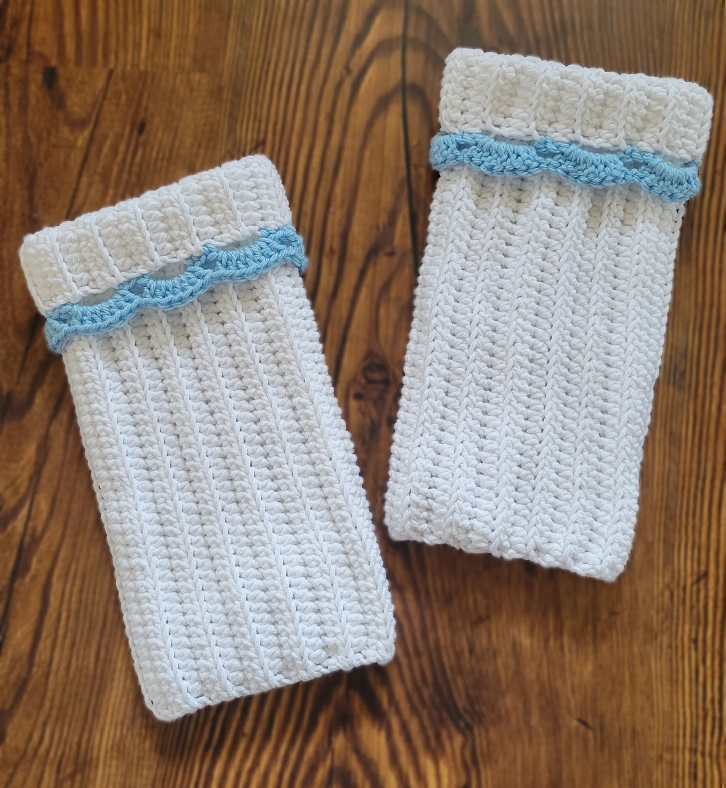 Icy leg warmers