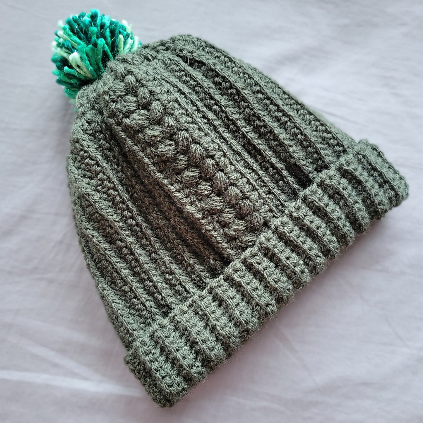 Scrappy Sage beanie